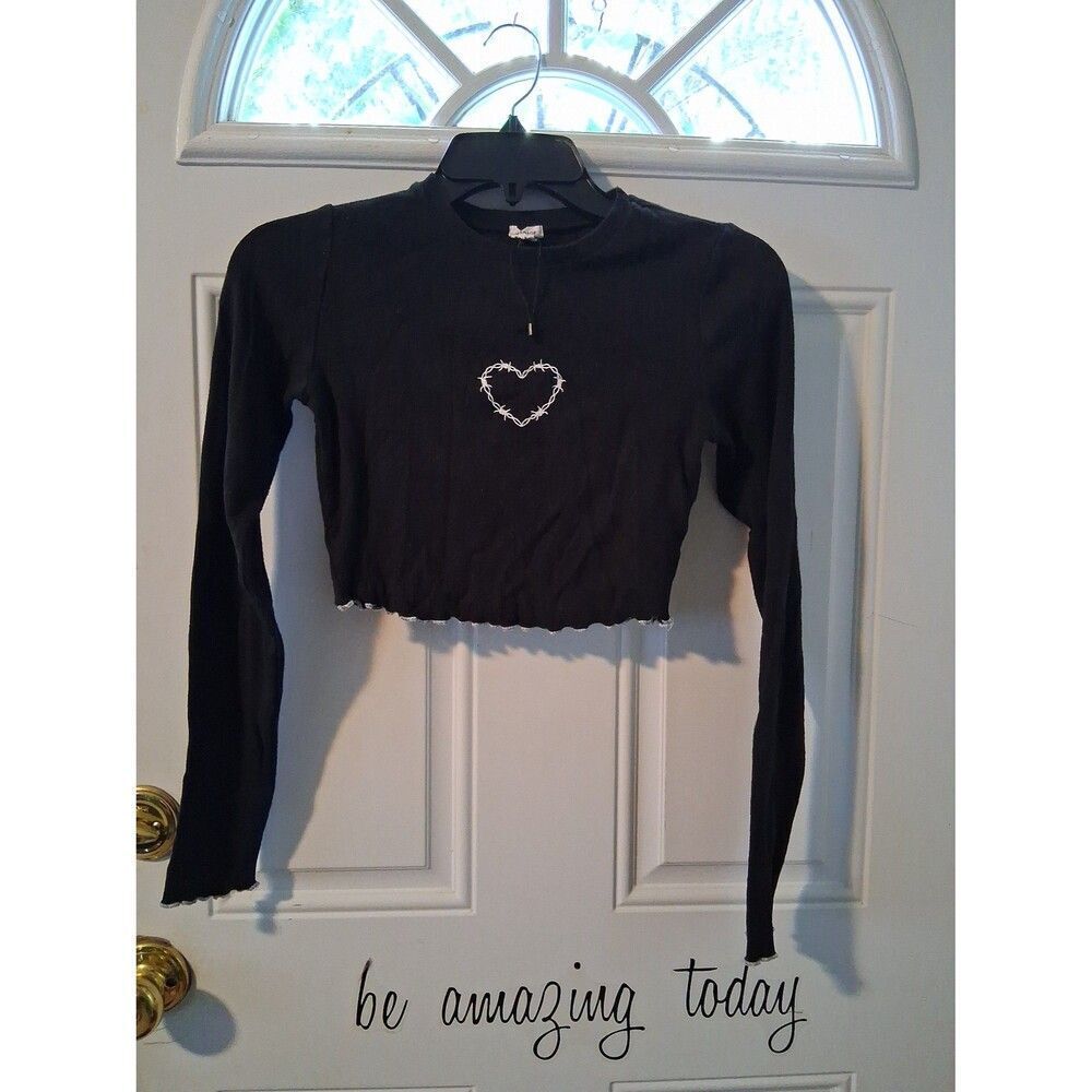 Garage Crop Top Juniors P/S Black Embroidered Barbed Wire L/S